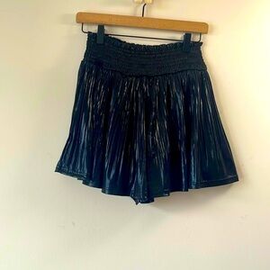 Glamorous Black Pleated Skirt